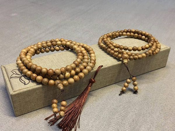 Mơ thấy chuỗi hạt đeo tay có ý nghĩa gì