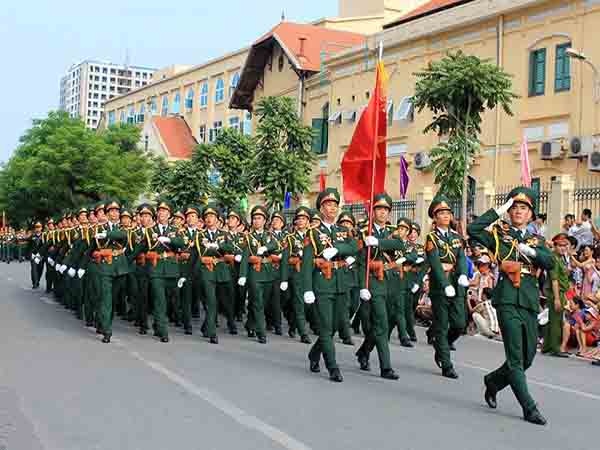 Điềm báo khi bắt gặp thấy quân đội